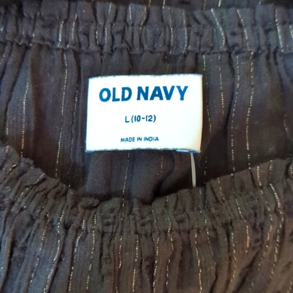 3/$20🌟 Old Navy Girl's Black Metallic Clip Dot Blouse Size Large 10-12